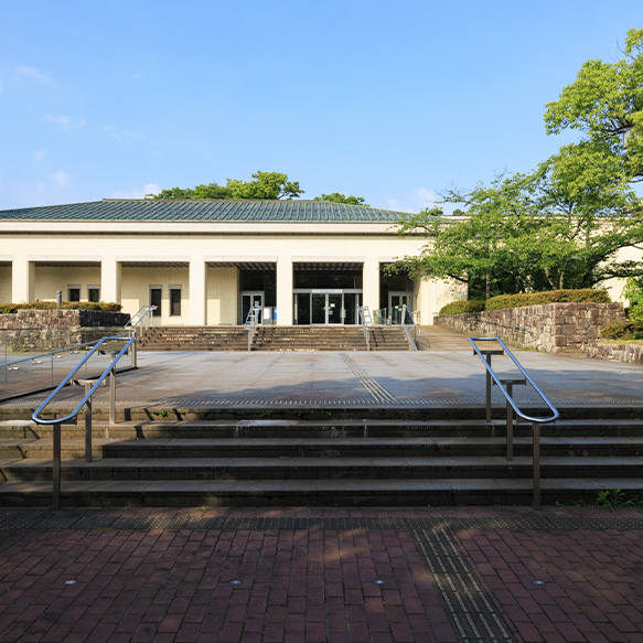 石川県立美術館